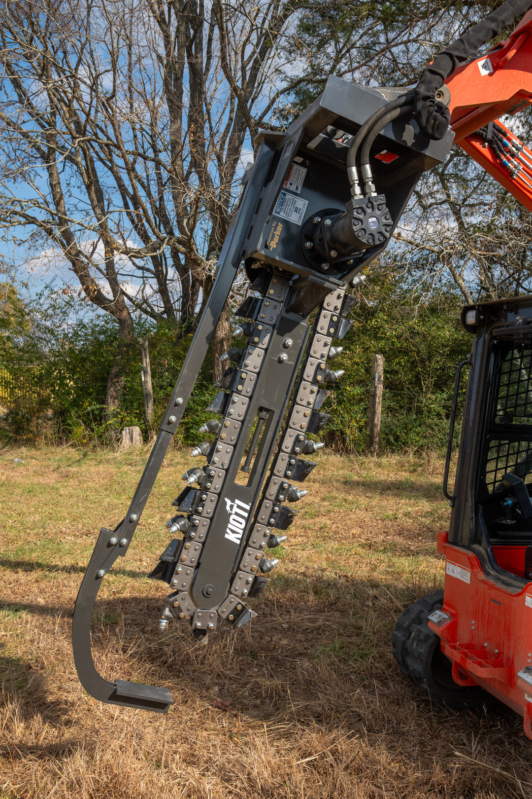 KIOTI KIXTRENCH48 - Extreme Heavy Duty Trencher w/o Chain, 48" (6" combo chain, 15-20GPM, 48")