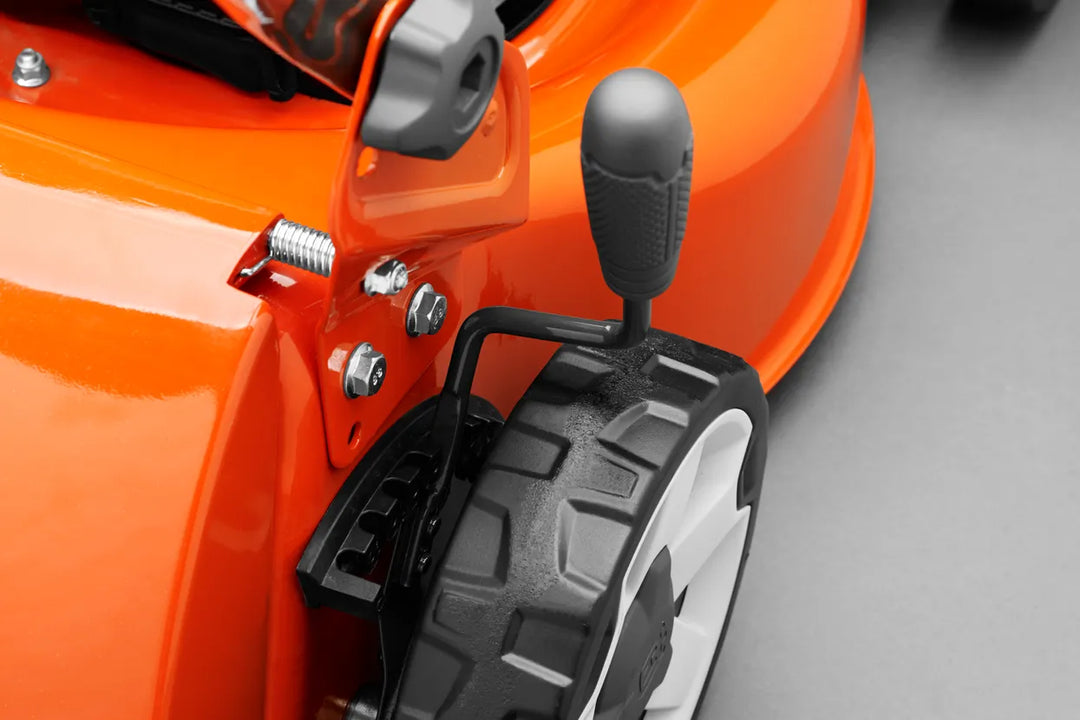 Husqvarna LC 151
