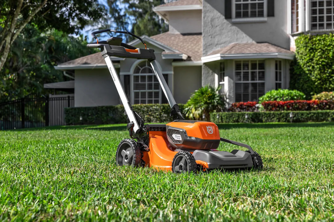 Husqvarna Lawn Xpert™ LE322R
