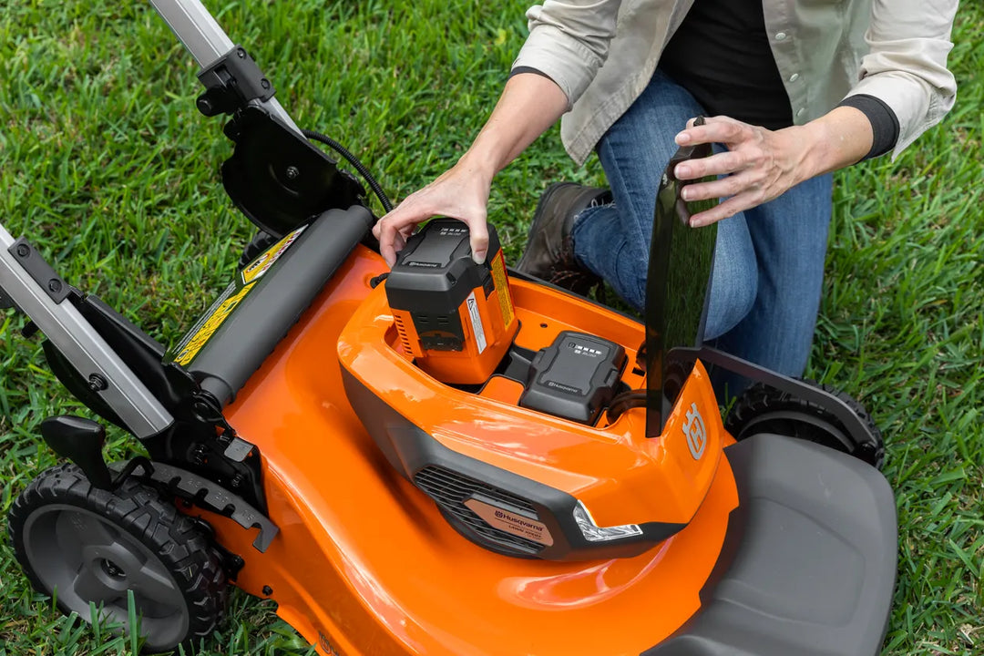 Husqvarna Lawn Xpert™ LE322R